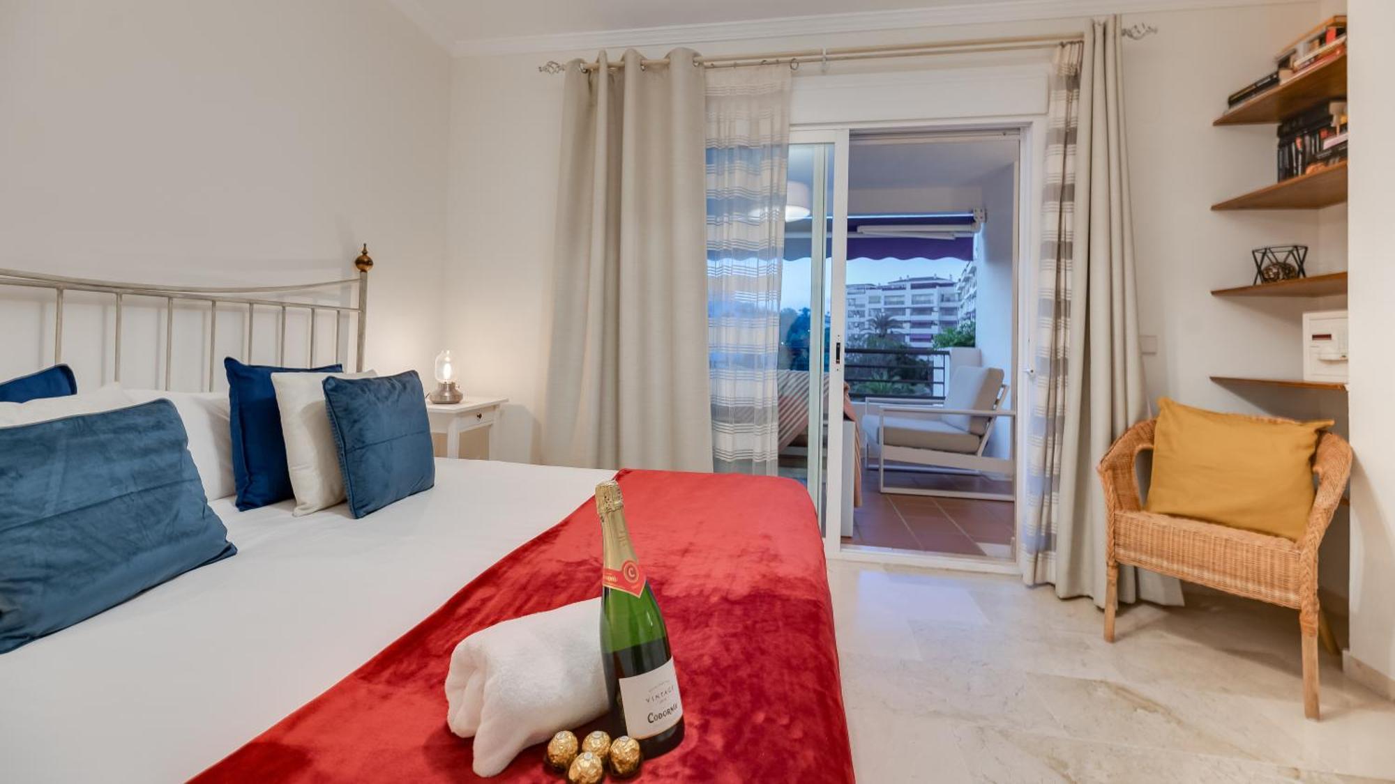 Urban Exclusivity At Puerto Banus * Marbellac